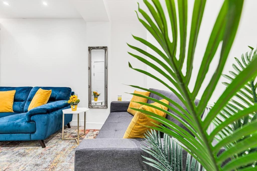 Luxstay Holland Park Apartment With Ac Londres Exterior foto