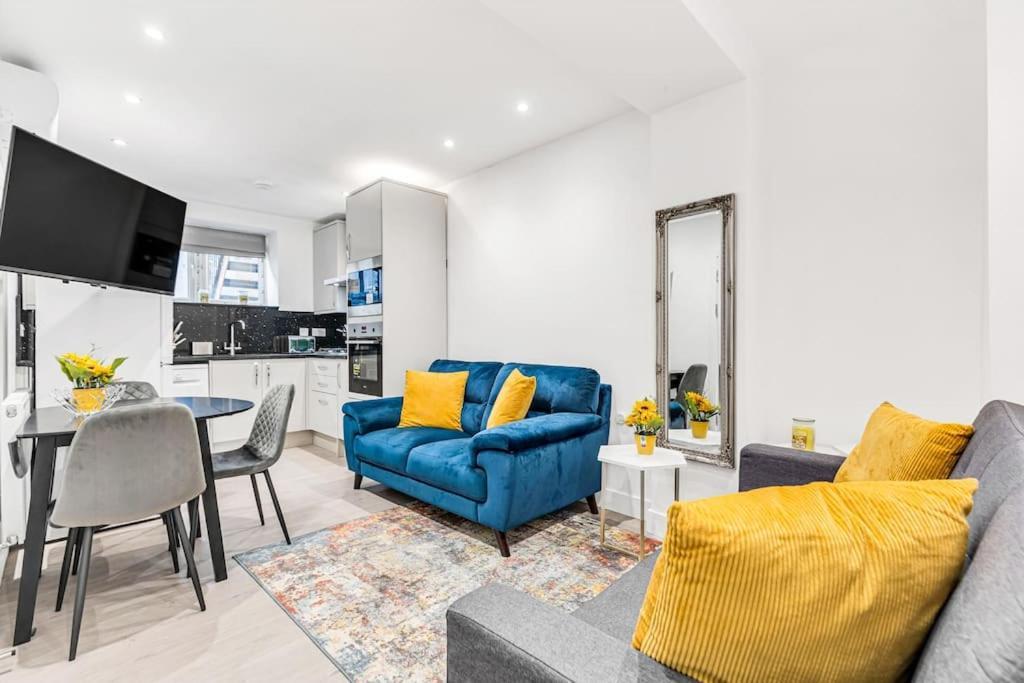 Luxstay Holland Park Apartment With Ac Londres Exterior foto